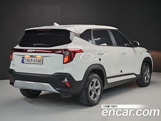 Kia Seltos из Кореи Encar