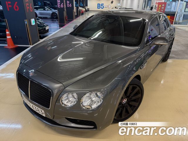 Bentley Flying Spur 4.0 S — пробег 50 000 км — фото 2 из 5