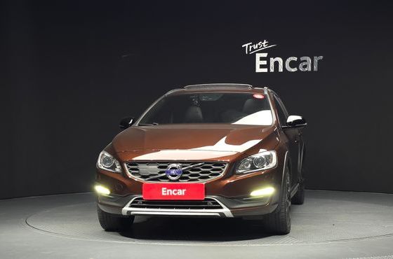 Volvo V60 T5 AWD — пробег 109 202 км — фото 3 из 5