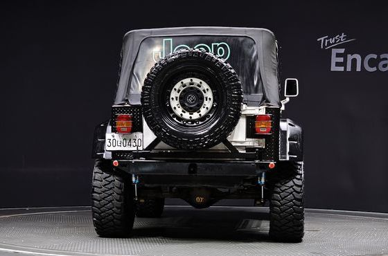 Jeep Wrangler Sahara 2door — пробег 130 272 км — фото 4 из 5