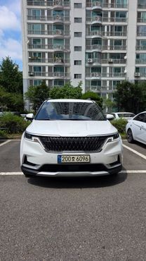 Kia Carnival Diesel 9-Seater Prestige — пробег 65 745 км — фото 1 из 5