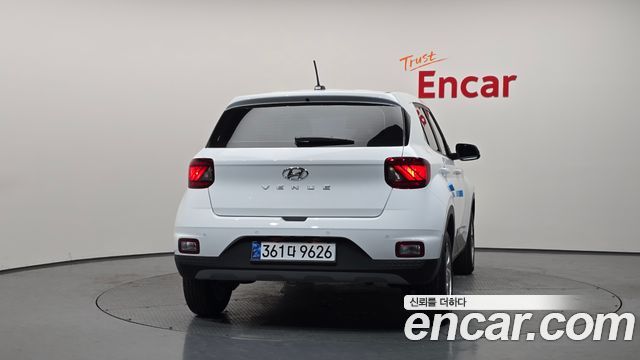 Hyundai Venue из Кореи Encar