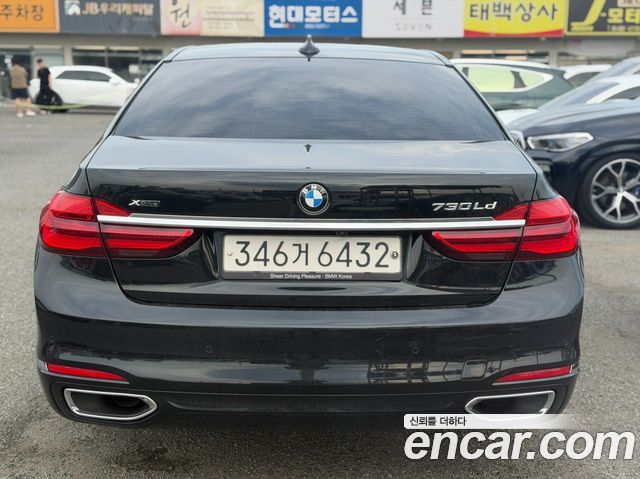 BMW 7-Series 730Ld xDrive M Sport — пробег 175 300 км — фото 4 из 5