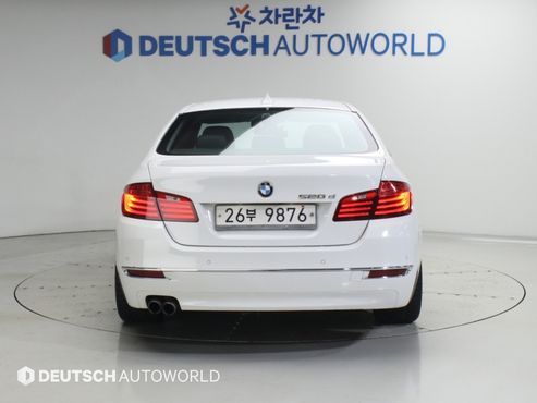 BMW 5-Series 520d Luxury — пробег 248 000 км — фото 4 из 5