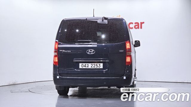 Hyundai Starex Urban 9-Seater Premium — пробег 211 734 км — фото 4 из 5