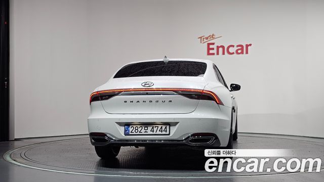 Hyundai Grandeur из Кореи Encar