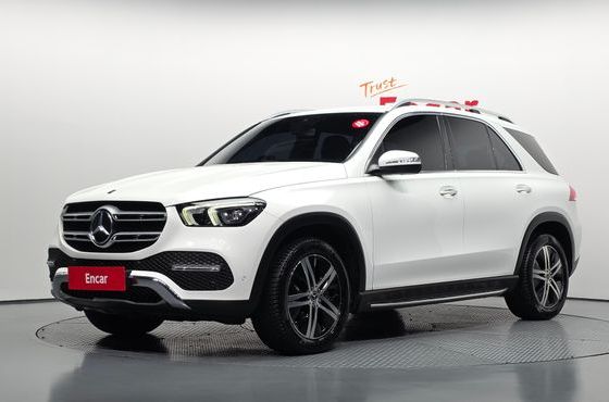 Mercedes-Benz GLE-Class GLE300d 4MATIC — пробег 136 097 км — фото 1 из 5