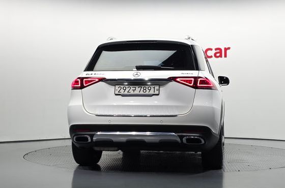 Mercedes-Benz GLE-Class GLE300d 4MATIC — пробег 136 097 км — фото 4 из 5