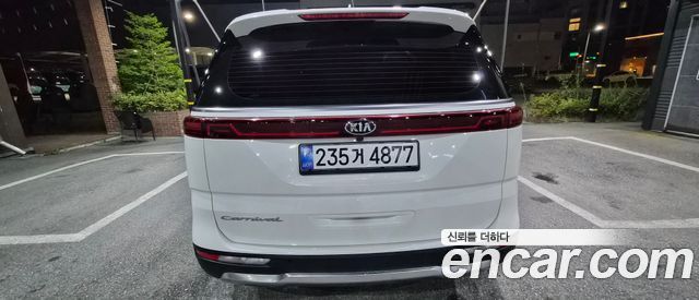 Kia Carnival из Кореи Encar