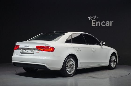 Audi A4 2.0 TDI B8 — пробег 110 720 км — фото 2 из 5