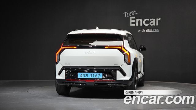 Kia EV3 из Кореи Encar