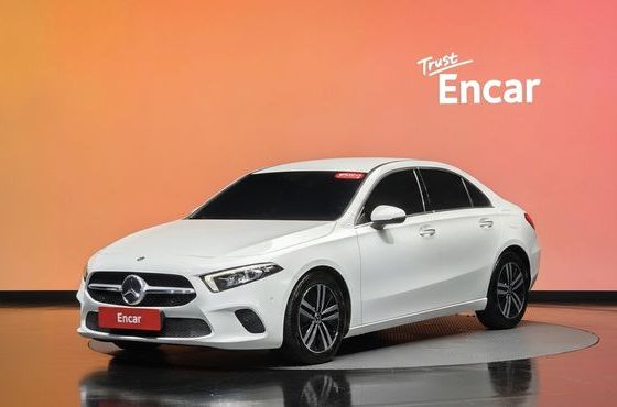 Mercedes-Benz A-Class A200d Sedan — пробег 48 180 км — фото 1 из 5