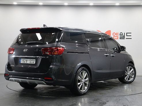 Kia Carnival 9-Seater Prstige — пробег 116 544 км — фото 3 из 5