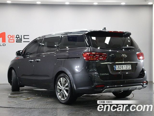 Kia Carnival из Кореи Encar