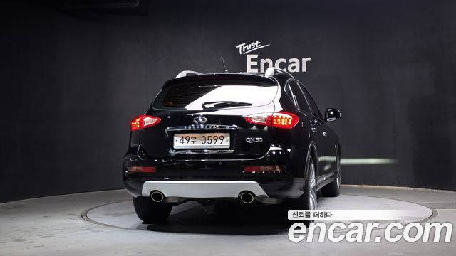 Infiniti QX50 3.7 AWD — пробег 18 358 км — фото 4 из 5