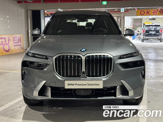 BMW X7 xDrive 40d Design Pure Excellence 7-Seater — пробег 8 350 км — фото 3 из 5