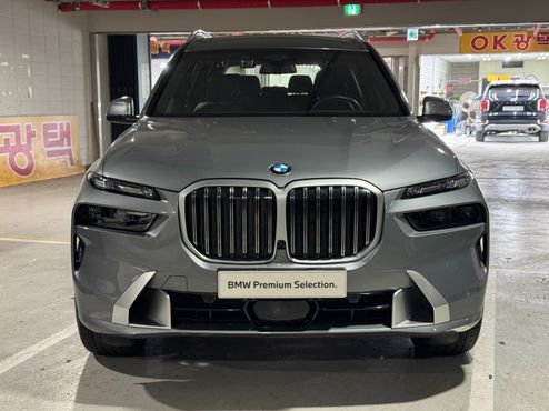 BMW X7 xDrive 40d Design Pure Excellence 7-Seater — пробег 8 350 км — фото 3 из 5