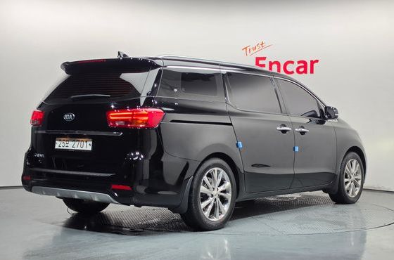 Kia Carnival 9-Seater Noblesse — пробег 84 001 км — фото 2 из 5