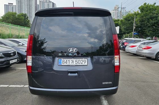Hyundai Staria Cargo 5-Seater Modern — пробег 102 352 км — фото 2 из 5