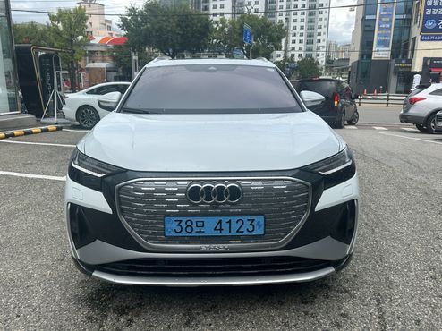 Audi Q4 e-tron 45 Premium — пробег 3 600 км — фото 3 из 5