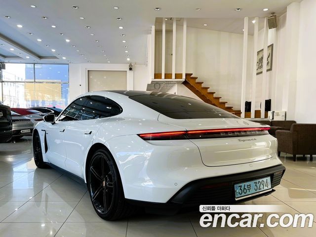 Porsche Taycan 4S — пробег 63 324 км — фото 2 из 5