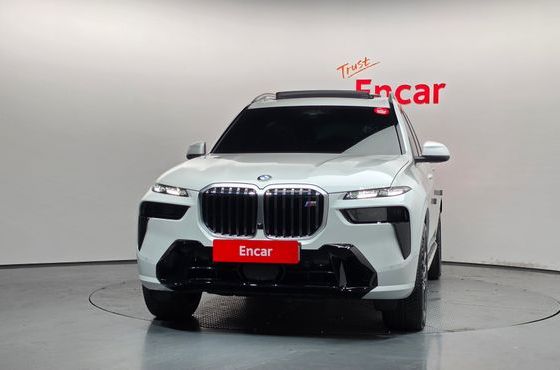 BMW X7 xDrive 40i M Sport 7STR — пробег 19 051 км — фото 3 из 5