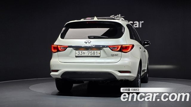 Infiniti QX60 3.5 AWD — пробег 78 053 км — фото 4 из 5
