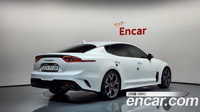 Kia Stinger 2.0 Turbo 2WD Platinum — пробег 120 334 км — фото 2 из 5