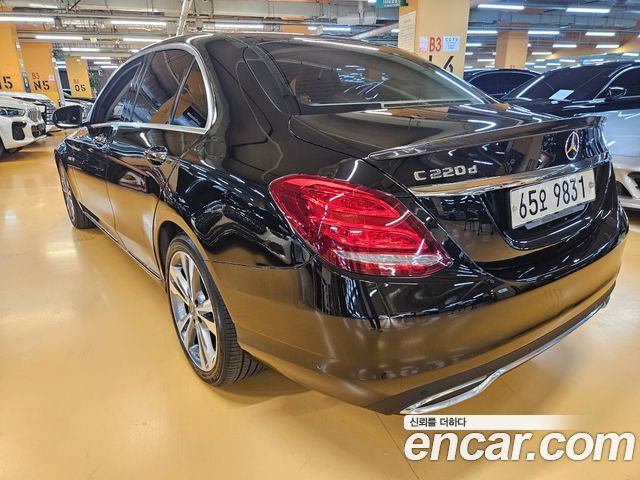 Mercedes-Benz C-Class из Кореи Encar