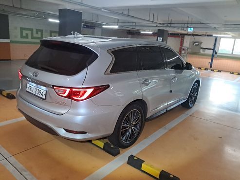 Infiniti QX60 3.5 AWD — пробег 98 500 км — фото 4 из 5