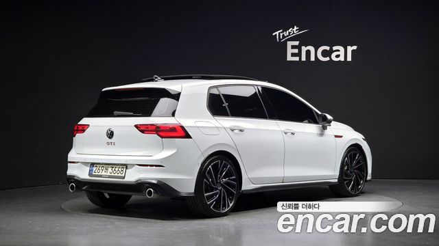 Volkswagen Golf 2.0 GTI — пробег 23 997 км — фото 2 из 5