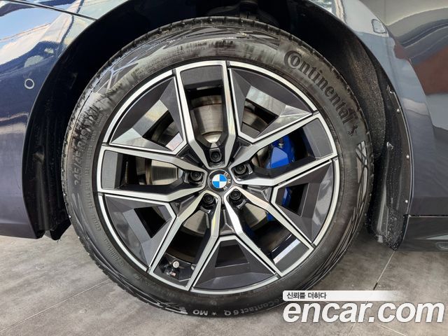 BMW 5-Series 520i M Sport — пробег 20 628 км — фото 5 из 5