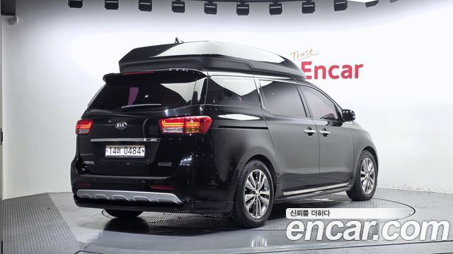 Kia Carnival из Кореи Encar