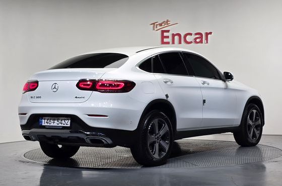 Mercedes-Benz GLC-Class GCL300 4MATIC Coupe — пробег 30 561 км — фото 2 из 5