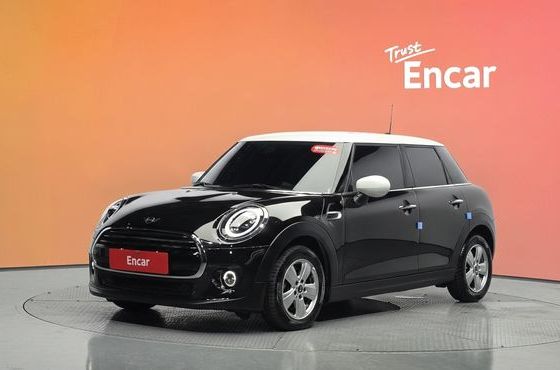 Mini Cooper 5Door Standard 3rd — пробег 35 840 км — фото 1 из 5