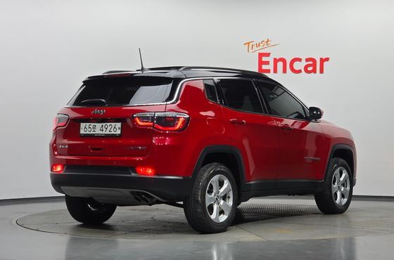 Jeep Compass 2.4 Limitied AWD — пробег 28 528 км — фото 2 из 5