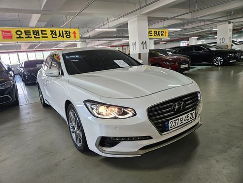 Hyundai Grandeur 2.4 Premium Special — пробег 54 000 км — фото 2 из 5
