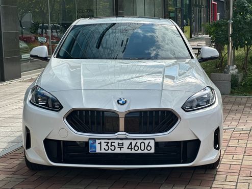 BMW 1-Series 120 — пробег 4 089 км — фото 3 из 5