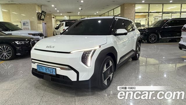 Kia EV3 Long Range 2WD Earth — пробег 6 748 км — фото 1 из 5
