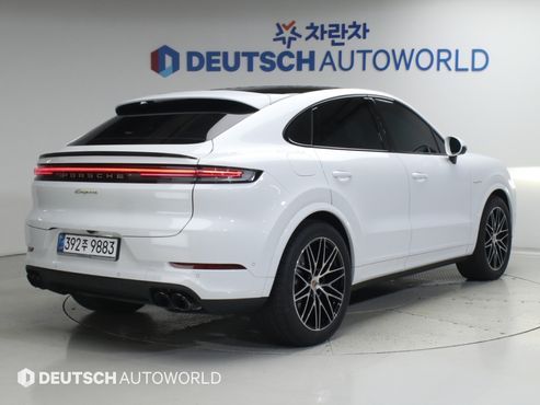 Porsche Cayenne 3.0 E-Hybrid Coupe — пробег 7 143 км — фото 2 из 5