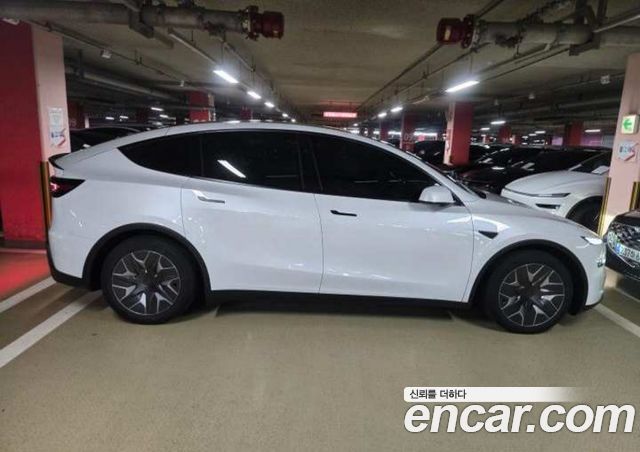 Tesla Model Y L Long Range AWD — пробег 1 км — фото 5 из 5