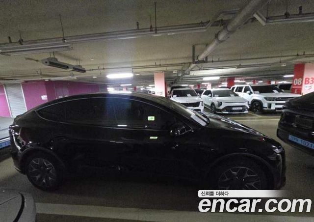 Tesla Model Y L Long Range AWD — пробег 1 км — фото 5 из 5