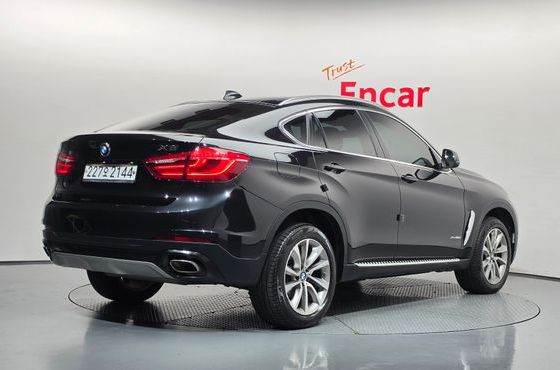BMW X6 xDrive 30d — пробег 183 896 км — фото 2 из 5