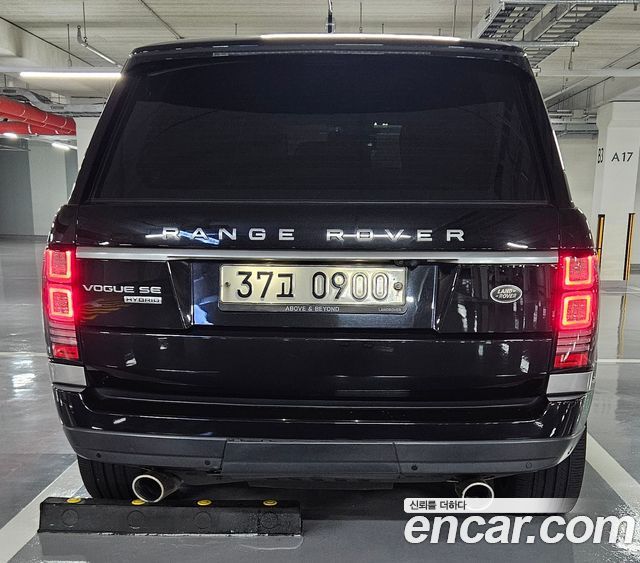 Land Rover Range Rover 3.0 SDV6 Vogue SE Hybrid — пробег 143 000 км — фото 4 из 5