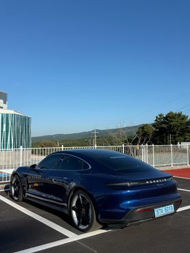Porsche Taycan Base — пробег 37 450 км — фото 4 из 5