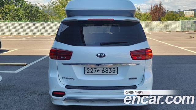 Kia Carnival из Кореи Encar