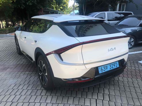 Kia EV6 Long Range 4WD Earth — пробег 53 000 км — фото 3 из 5
