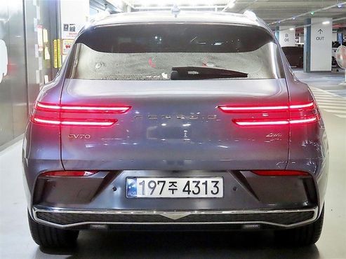Genesis GV70 3.5T Gasoline AWD — пробег 26 875 км — фото 3 из 5