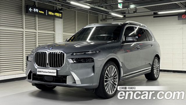 BMW X7 xDrive 40d Design Pure Excellence 7-Seater — пробег 10 592 км — фото 1 из 5