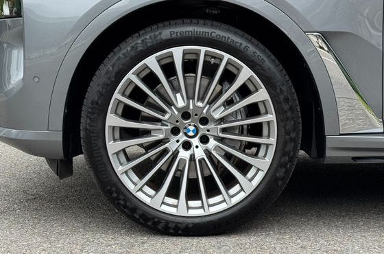 BMW X7 xDrive 40d Design Pure Excellence 7-Seater — пробег 10 592 км — фото 5 из 5